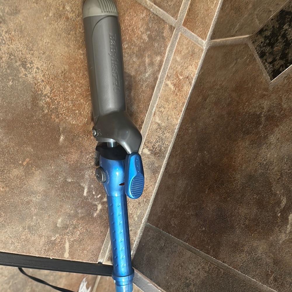 BaByliss PRO curling iron